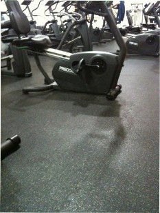 Fitness flooring interlocking mats